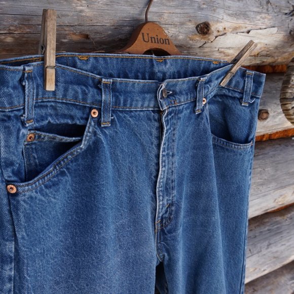 70s Levis Orange Tab Vintage Jeans. Made in the USA. Medium Dark Wash. 36x32. - Picture 4 of 11